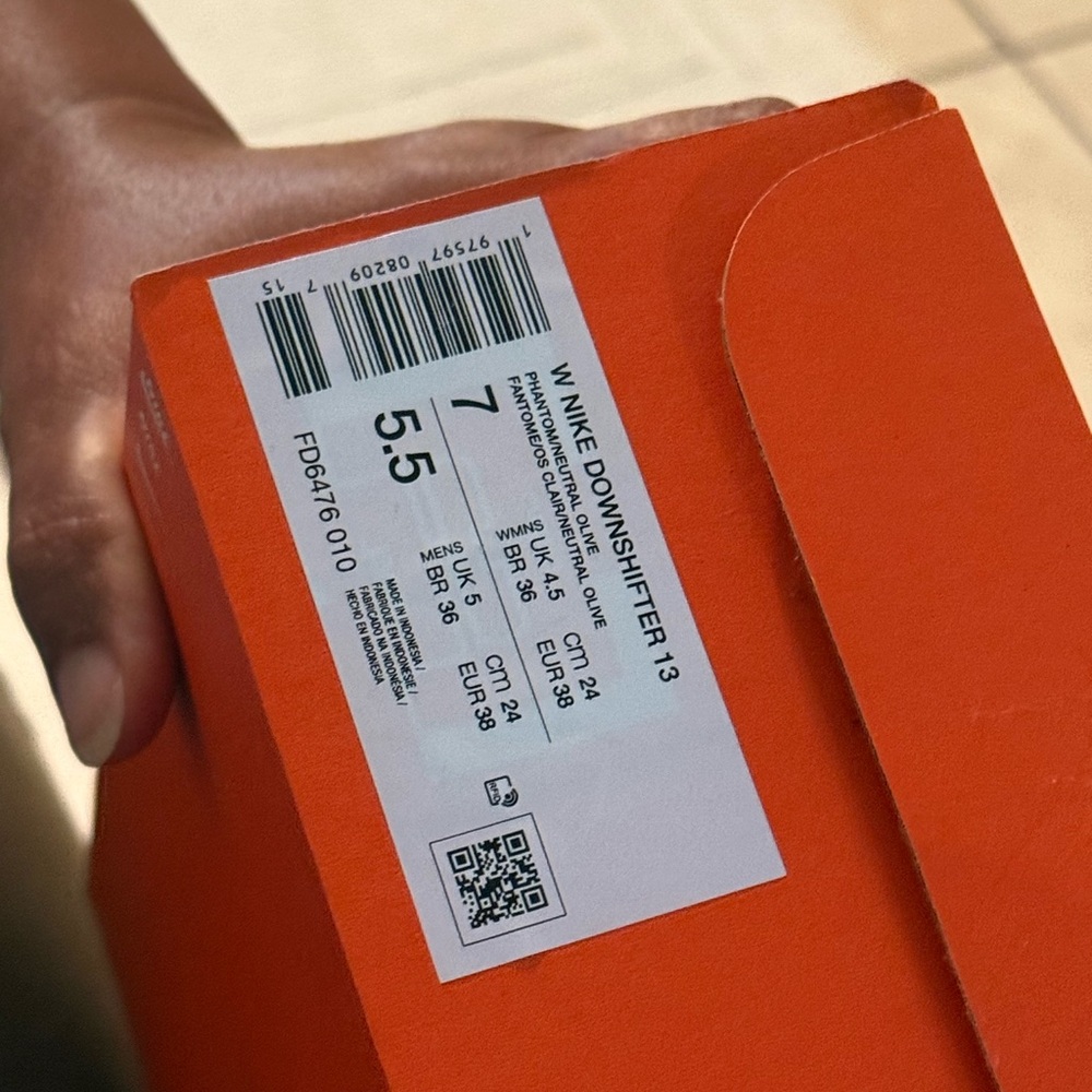 Nike Downshifter 13 in Bright Orange Packaging
